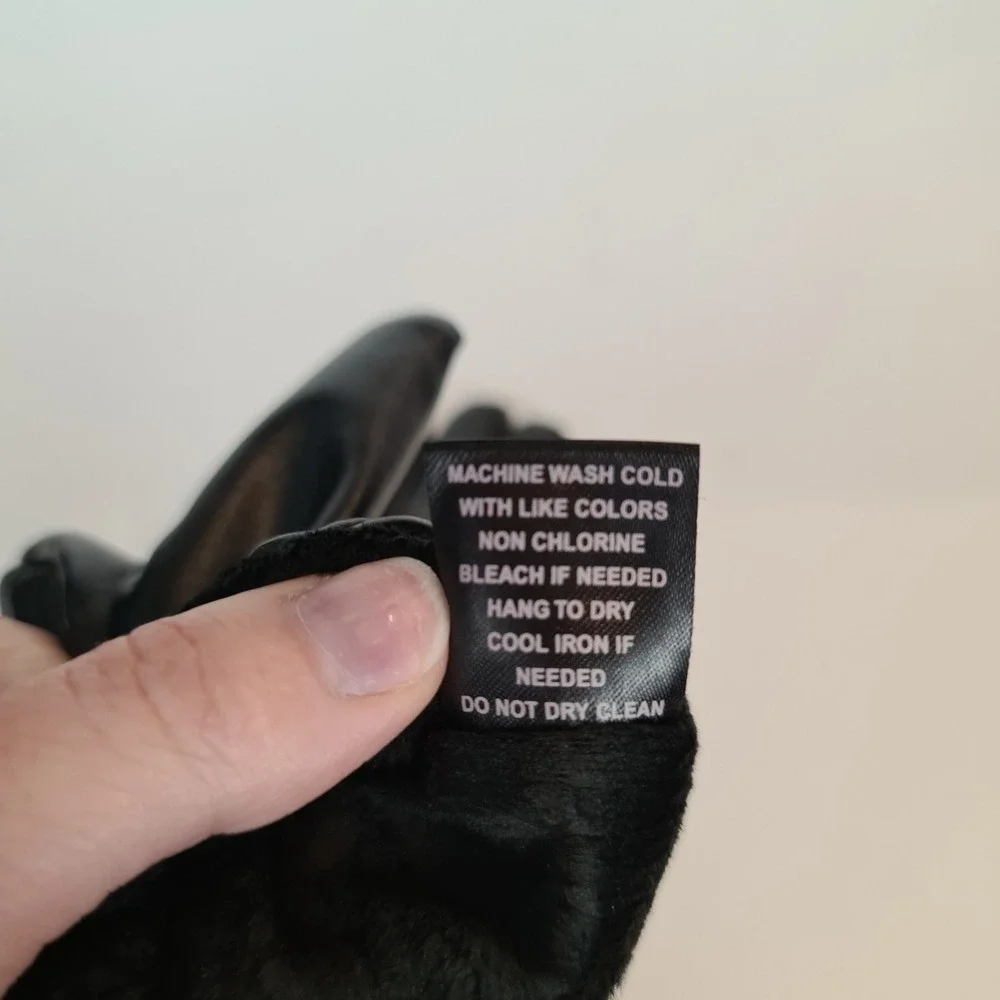 Women's Marcus Adler Quilted Leather Fleece Lined Gloves Buttery Soft Bow Black‎